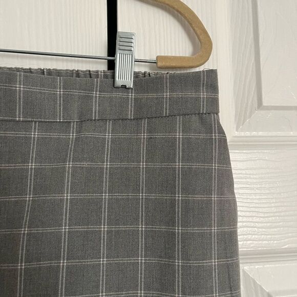 Gray Plaid One Slacks. Size Large - Picture 2 of 6